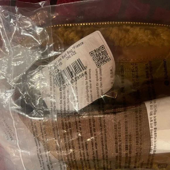 # 198 NWT - Lululemon Burnt Caramel Sherpa Everywhere Belt Bag 1L Gold